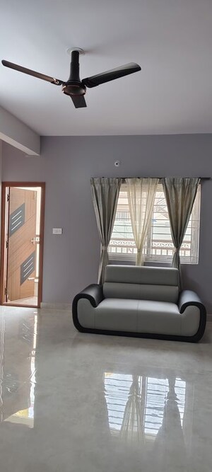 Furnished Amenities in 1 BHK Apartment at Indiranagar – for Rent
