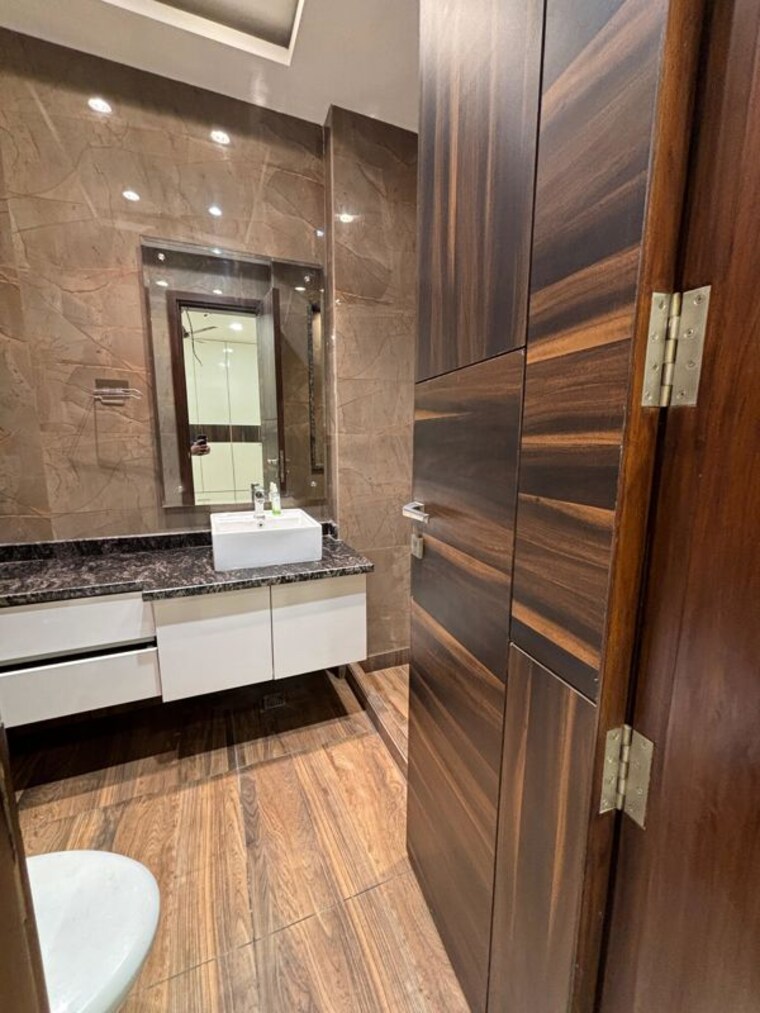 Kitchen, outram lines 3.5 Bedroom 1440 Sq.Ft. Builder Floor In Outram Lines Delhi 10166437