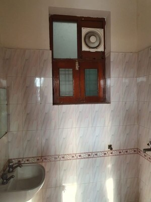 Bathroom in 3 BHK Builder Floor at Sector 46 – for Rent