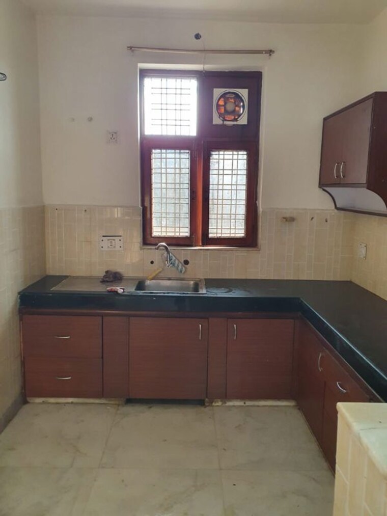 Kitchen, sector 46 3 Bedroom 1440 Sq.Ft. Builder Floor In Sector 46 Gurgaon 10166439