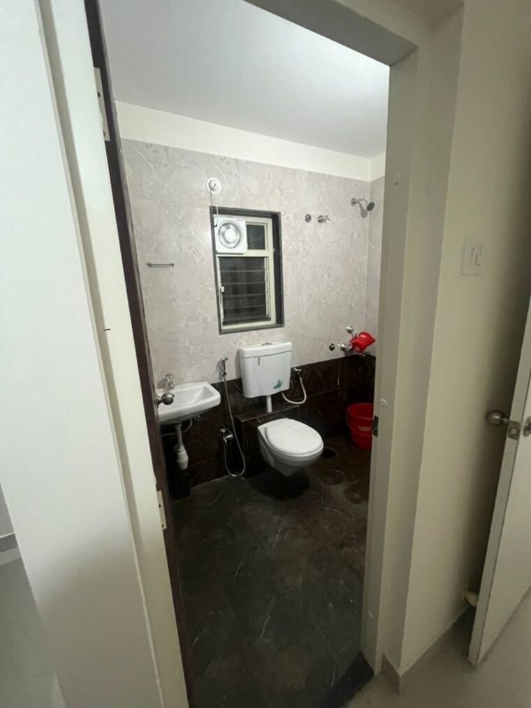 Bathroom, pharande-vaanya 3 Bedroom 1006 Sq.Ft. Apartment In Moshi Pune 10166440