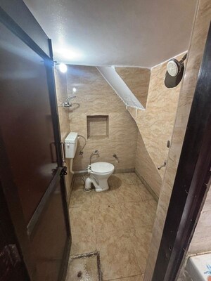 Bathroom in 1.5 BHK Builder Floor at Outram Lines – for Rent