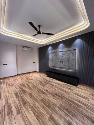 Bedroom in 4 BHK Builder Floor at Ansal API Esencia, Sector 67 – for Sale