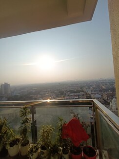 2 BHK Apartment For Rent in Ambience Creacions