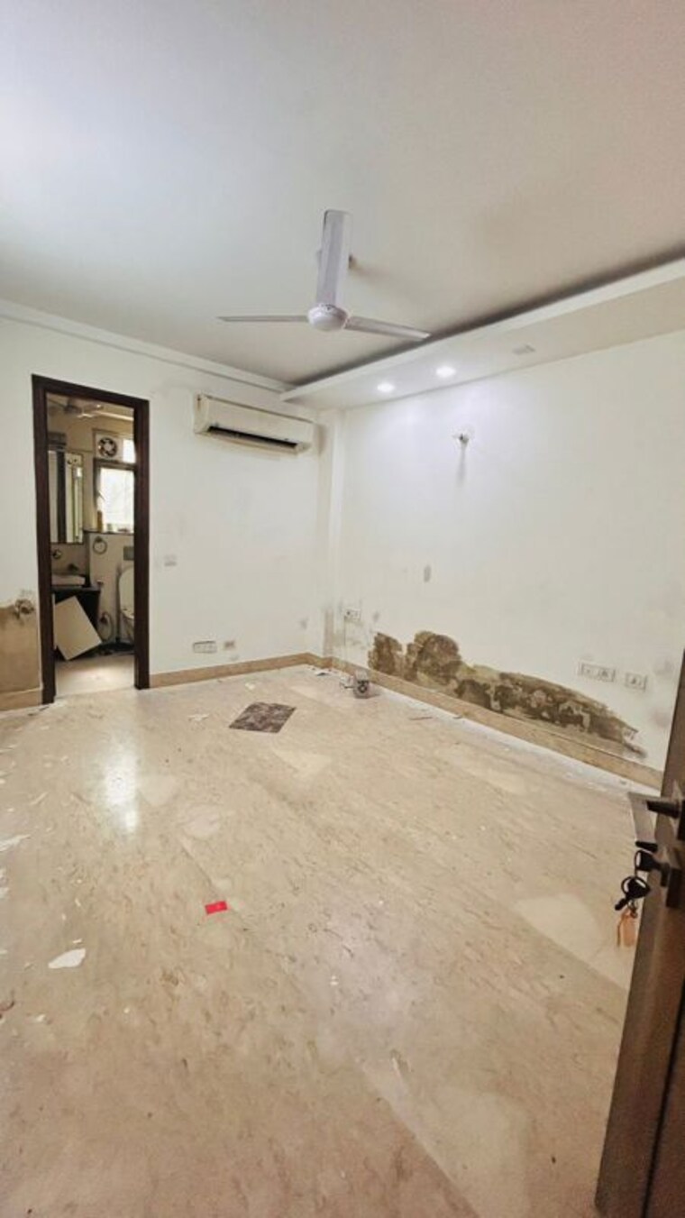 Room, malviya nagar 3 Bedroom 2000 Sq.Ft. Builder Floor In Malviya Nagar Delhi 10166461
