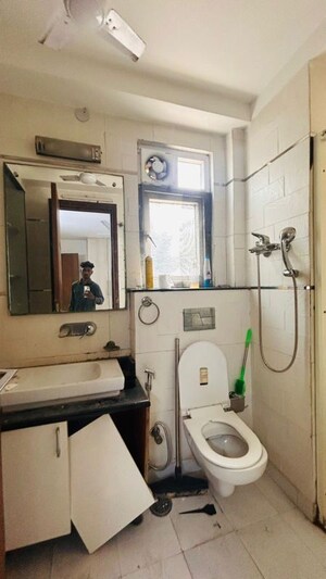 Master Bedroom in 3 BHK Builder Floor at Malviya Nagar – for Rent