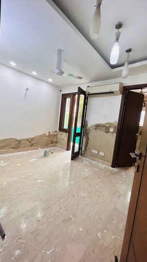 Master Bedroom in 3 BHK Builder Floor at Malviya Nagar – for Rent