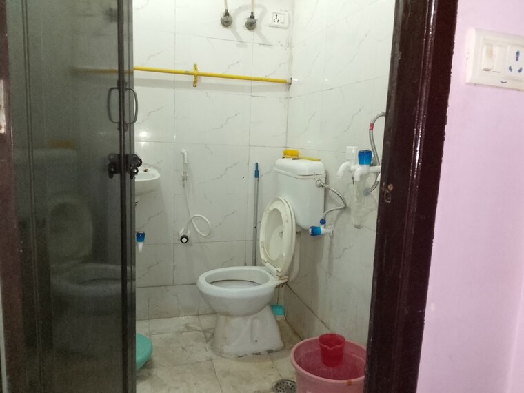 Bathroom, nawada 1 Bedroom 650 Sq.Ft. Builder Floor In Nawada Delhi 10166483