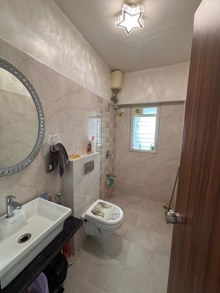 Bathroom, dlh-metroview 2 Bedroom 670 Sq.Ft. Apartment In Andheri West Mumbai 10166484