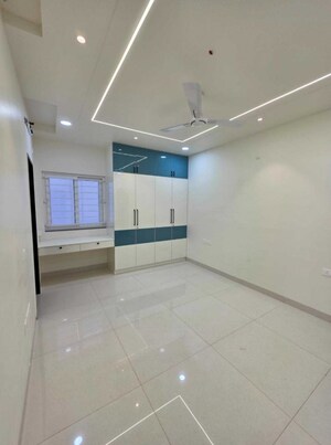 Room in 2 BHK Apartment at My Home Sayuk, Tellapur – for Rent