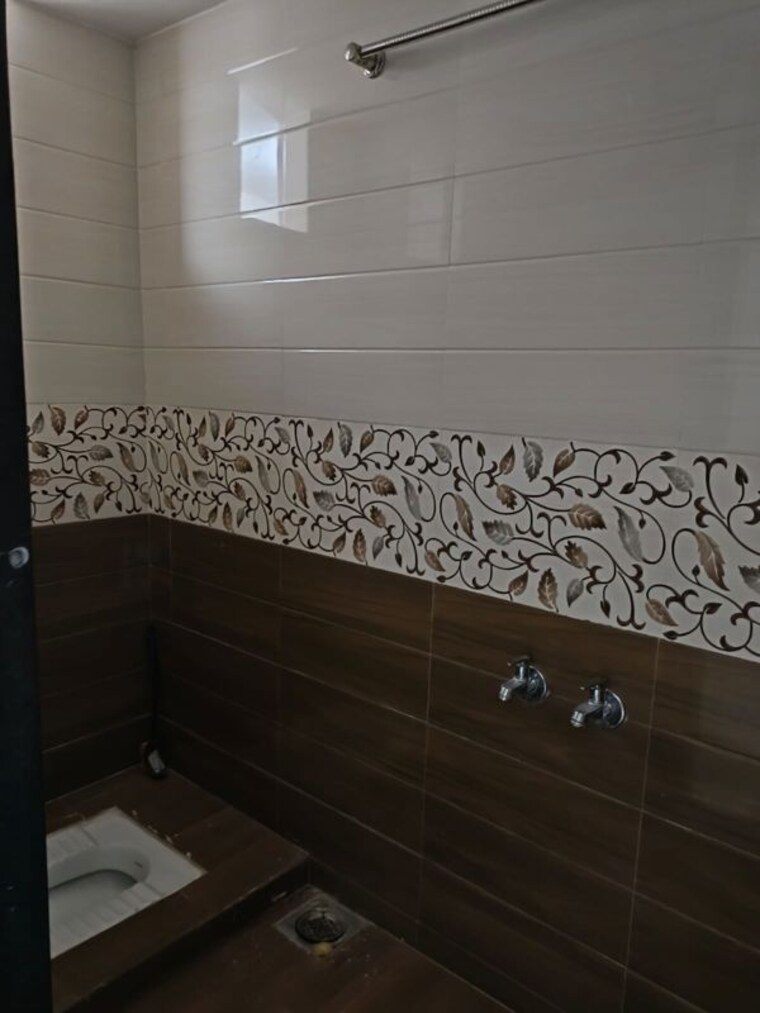 Bathroom, mora 1 Bedroom 900 Sq.Ft. Independent House In Mora Surat 10166497
