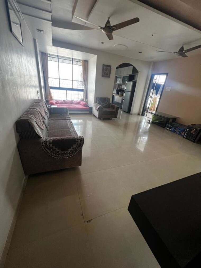 Living Room, adajan 3 Bedroom 1200 Sq.Ft. Apartment In Adajan Surat 10121745