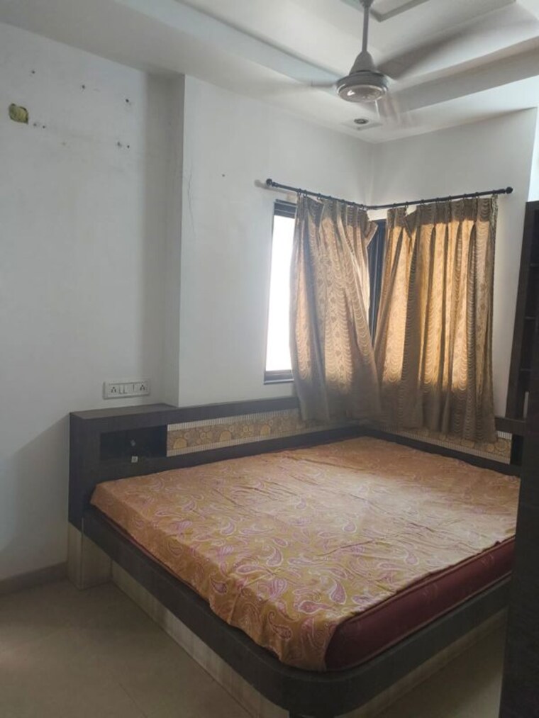 Bedroom, adajan 3 Bedroom 1200 Sq.Ft. Apartment In Adajan Surat 10121745