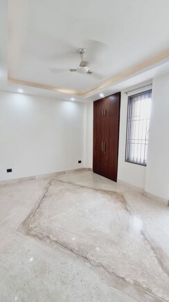 3 BHK + Pooja Room,Servant Room,Extra Room Apartment For Rent in Gupta Awas