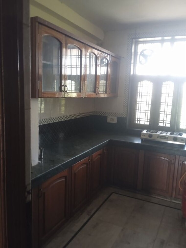 Kitchen, mohit-house 3 Bedroom 2005 Sq.Ft. Apartment In Sushant Lok I Gurgaon 10166507