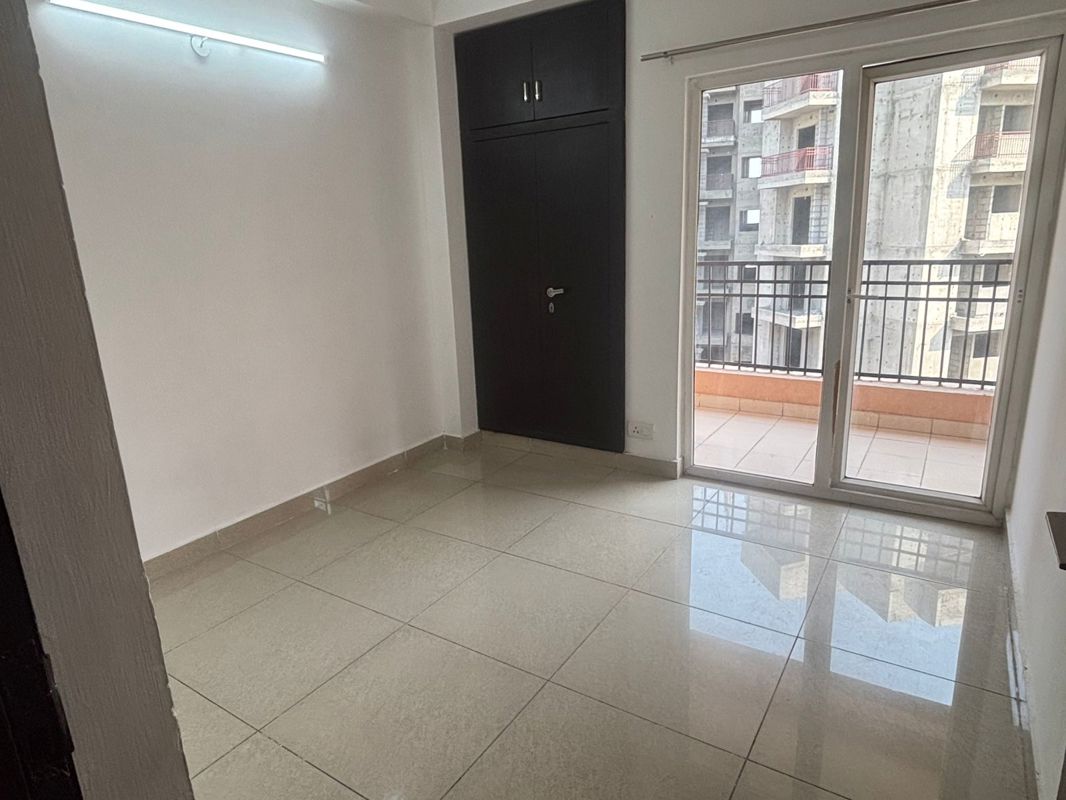 2 BHK 990 Sq.Ft. Apartment in Galaxy Royale
