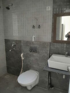 2 BHK + Study Room Apartment For Rent in AVS Orchard