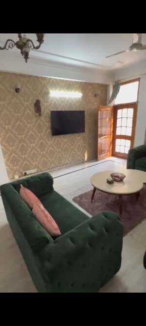 3 BHK Builder Floor For Rent in Sector 49