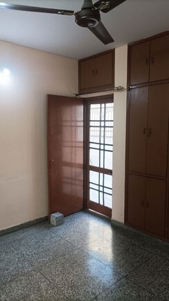 2 BHK + Pooja Room Builder Floor For Rent in Tulip Mall