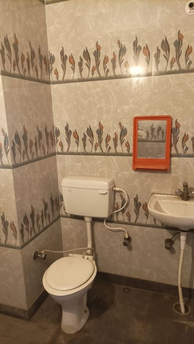 Team Area, tulip-mall 2 Bedroom 950 Sq.Ft. Independent House In Sector 46 Noida 10166537