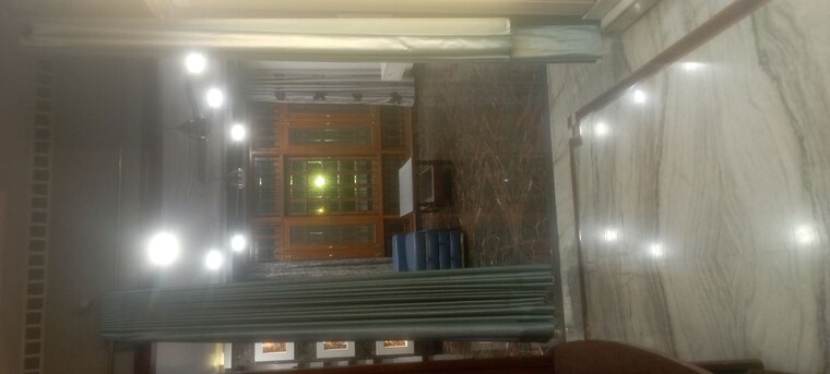  Parking, gomti nagar 2.5 Bedroom 2800 Sq.Ft. Independent House In Gomti Nagar Lucknow 10166545