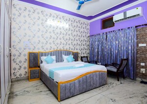 Bedroom in 2 BHK Independent House at Gomti Nagar – for Rent