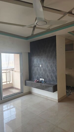 Room in 2 BHK Apartment at Pawan Vihar, Sector 62 – for Rent