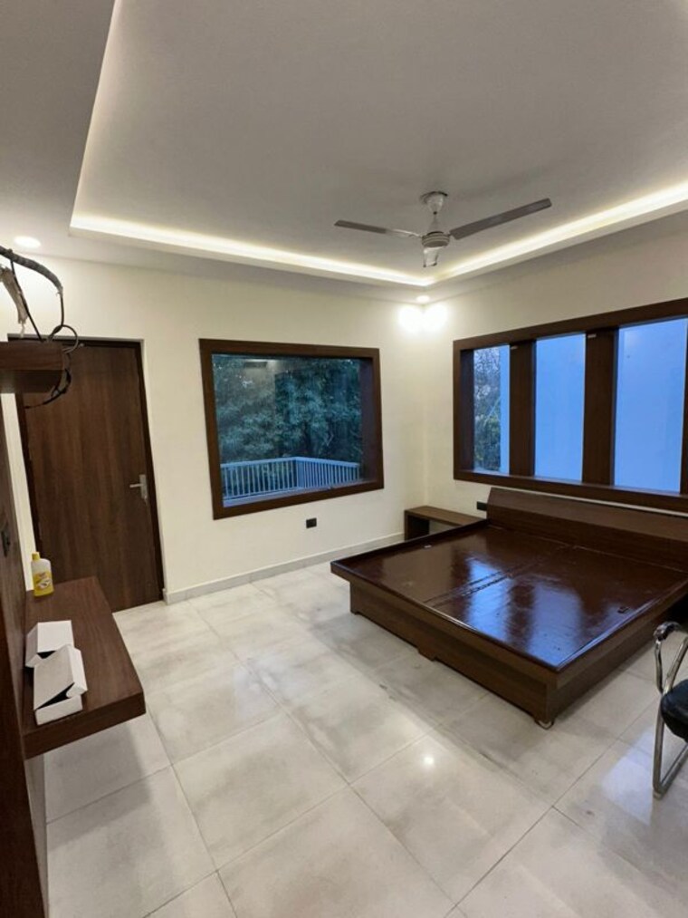 Bedroom, unitech-south-city-1 3 Bedroom 2500 Sq.Ft. Builder Floor In South City 1 Gurgaon 10166557