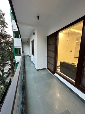 Balcony in 3 BHK Builder Floor at Unitech South City 1, South City 1 – for Rent