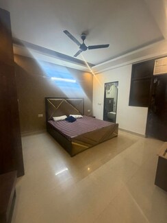 1 BHK Builder Floor For Rent in Sector 15