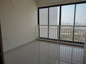 Room in 2 BHK Apartment at Dynamix Divum, Malad East – for Rent