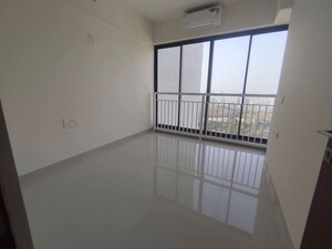 Room in 2 BHK Apartment at Dynamix Divum, Malad East – for Rent