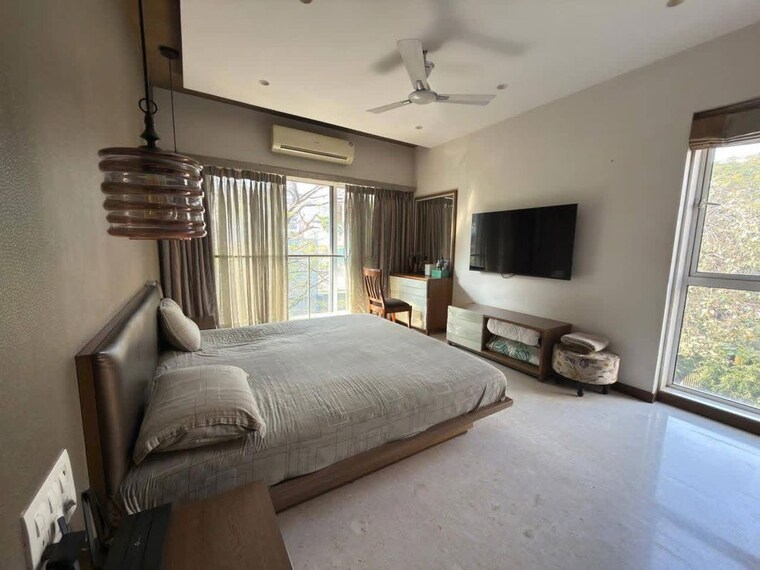 Living Room, kalpataru-siddhanchal-8 3 Bedroom 1200 Sq.Ft. Apartment In Kapur Bawdi Thane 10166569