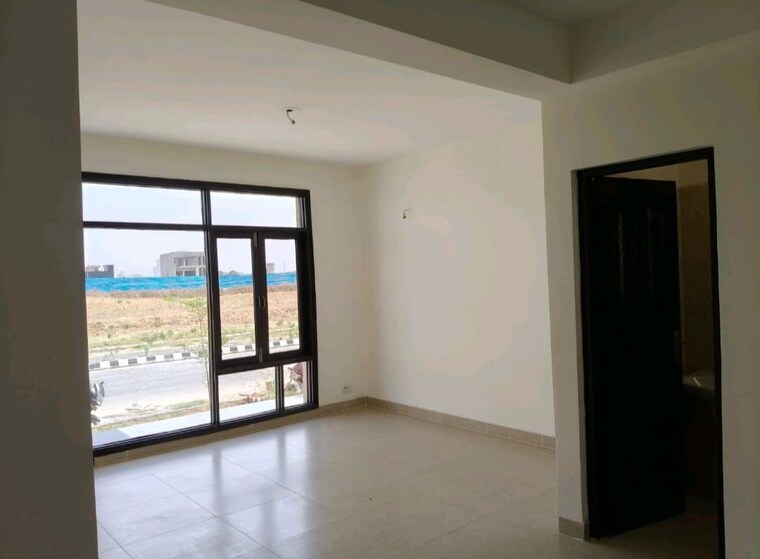 Hall, sector 7 wave city 2 Bedroom 194 Sq.Yd. Villa In Sector 7 Wave City Ghaziabad 10166570
