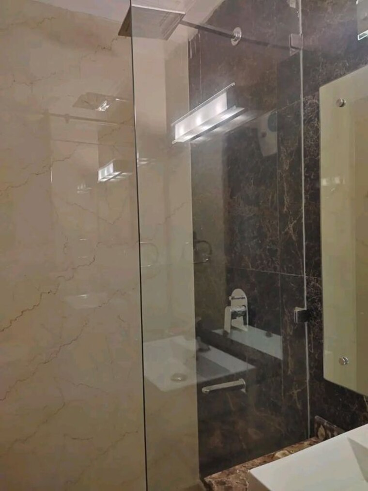 Bathroom, palm-residency-chhatarpur 3 Bedroom 1500 Sq.Ft. Builder Floor In Chattarpur Delhi 10166580