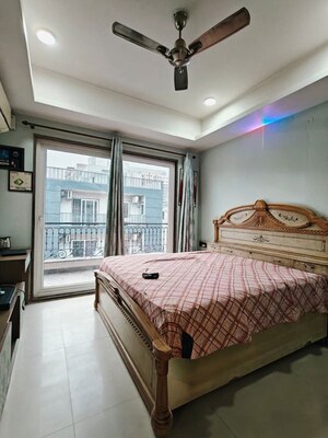 Bedroom in 2 BHK Builder Floor at Sector 42 – for Rent