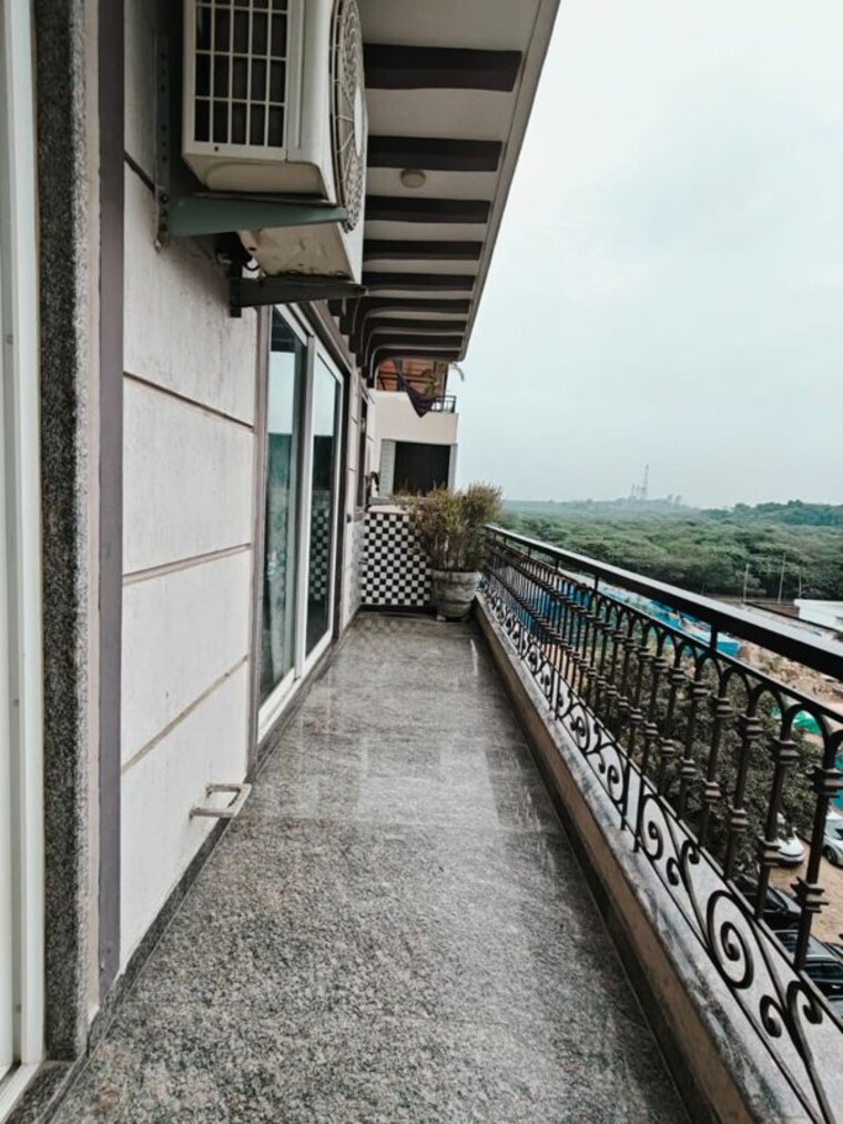 Balcony, sector 42 2 Bedroom 1800 Sq.Ft. Builder Floor In Sector 42 Gurgaon 10166588