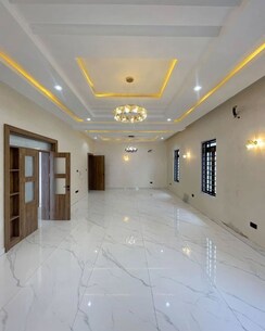 3 BHK + Study Room Apartment For Rent in DLF Capital Greens Phase I And II