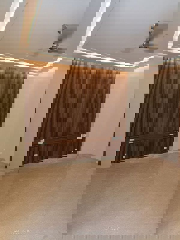 3 BHK + Study Room 1505 Sq.Ft. Apartment in DLF Capital Greens Phase I And II