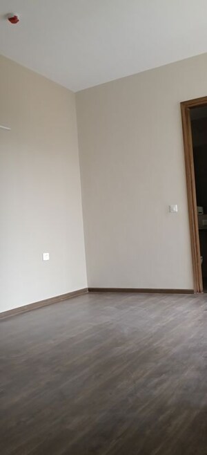 Room in 3 BHK Apartment at The Center Court, Sector 88a – for Rent