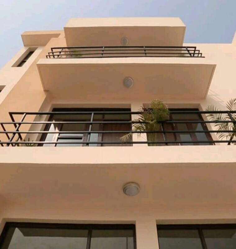 Exterior View, wave-floors 2 Bedroom 135 Sq.Yd. Builder Floor In Mahurali Ghaziabad 10166637