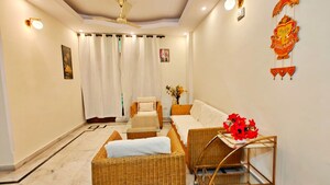 Living Room in 3 BHK Builder Floor at Vaishali Sector 6 – for Rent