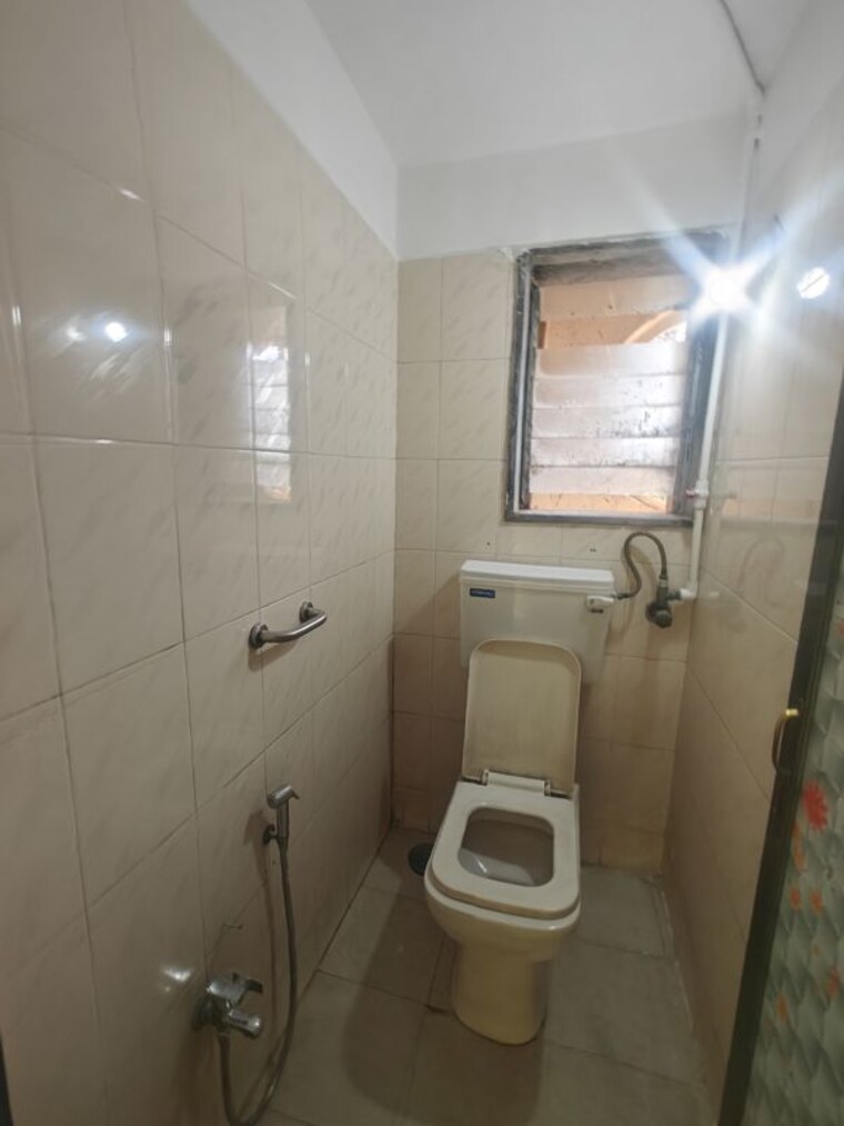 Bathroom, sai-sangh-chs 1 Bedroom 700 Sq.Ft. Apartment In Nerul Navi Mumbai 10166659