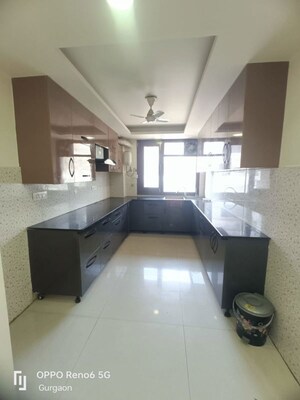 Kitchen in 3 BHK Builder Floor at Sector 43 – for Rent