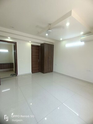 3 BHK Builder Floor For Rent in Sector 43