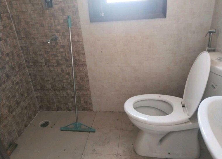 Bathroom, wave-floors-premium 2.5 Bedroom 194 Sq.Yd. Builder Floor In Wave City Ghaziabad 10166656
