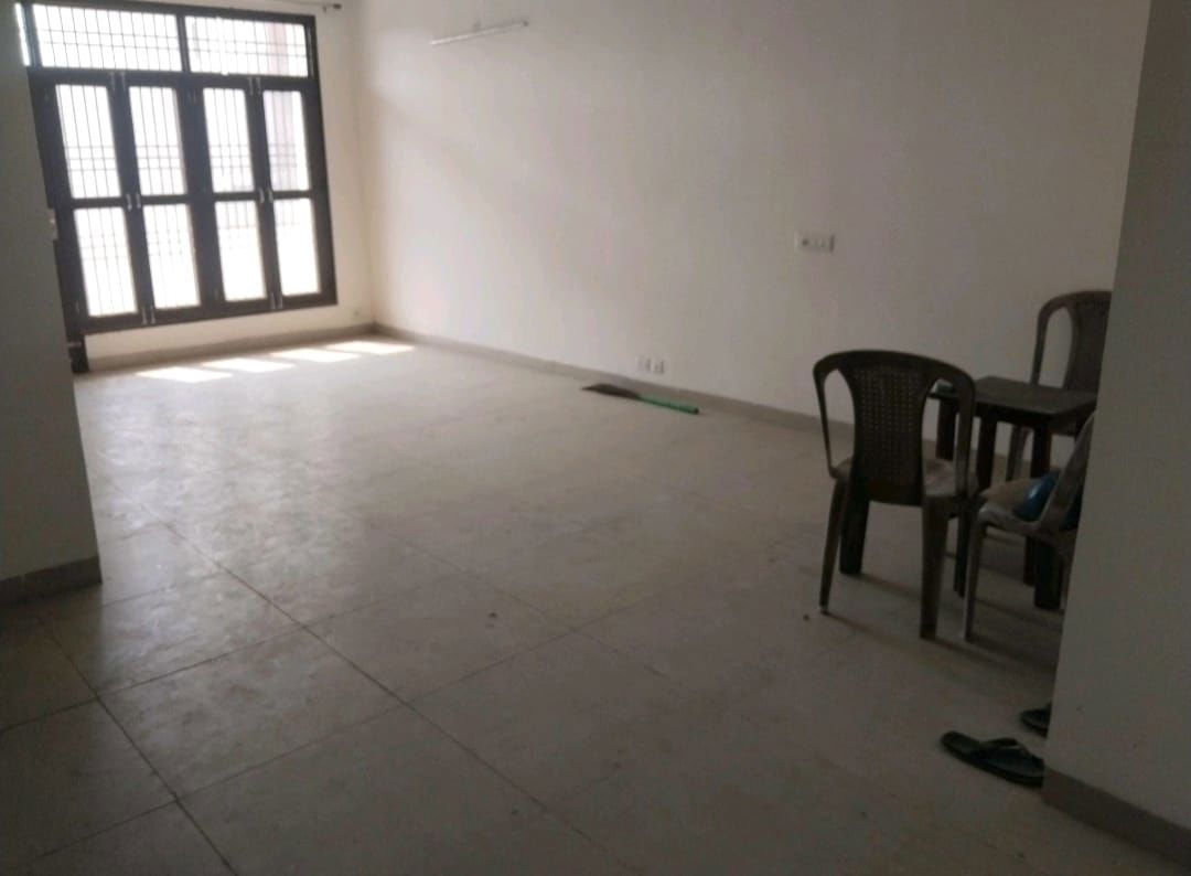2.5 BHK + Study Room Builder Floor For Sale in Wave Floors Premium