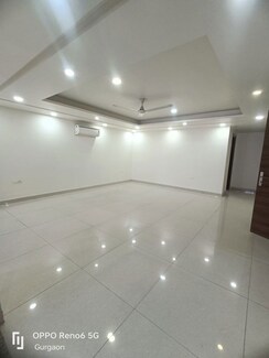3 BHK + Study Room Builder Floor For Rent in Sector 43
