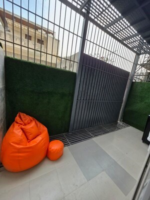 Balcony in 1 BHK Builder Floor at Sector 43 – for Rent