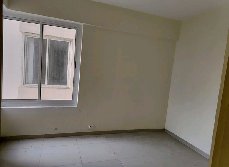 Bedroom, wave-dream-homes 2 Bedroom 840 Sq.Ft. Apartment In Wave City Ghaziabad 10166686